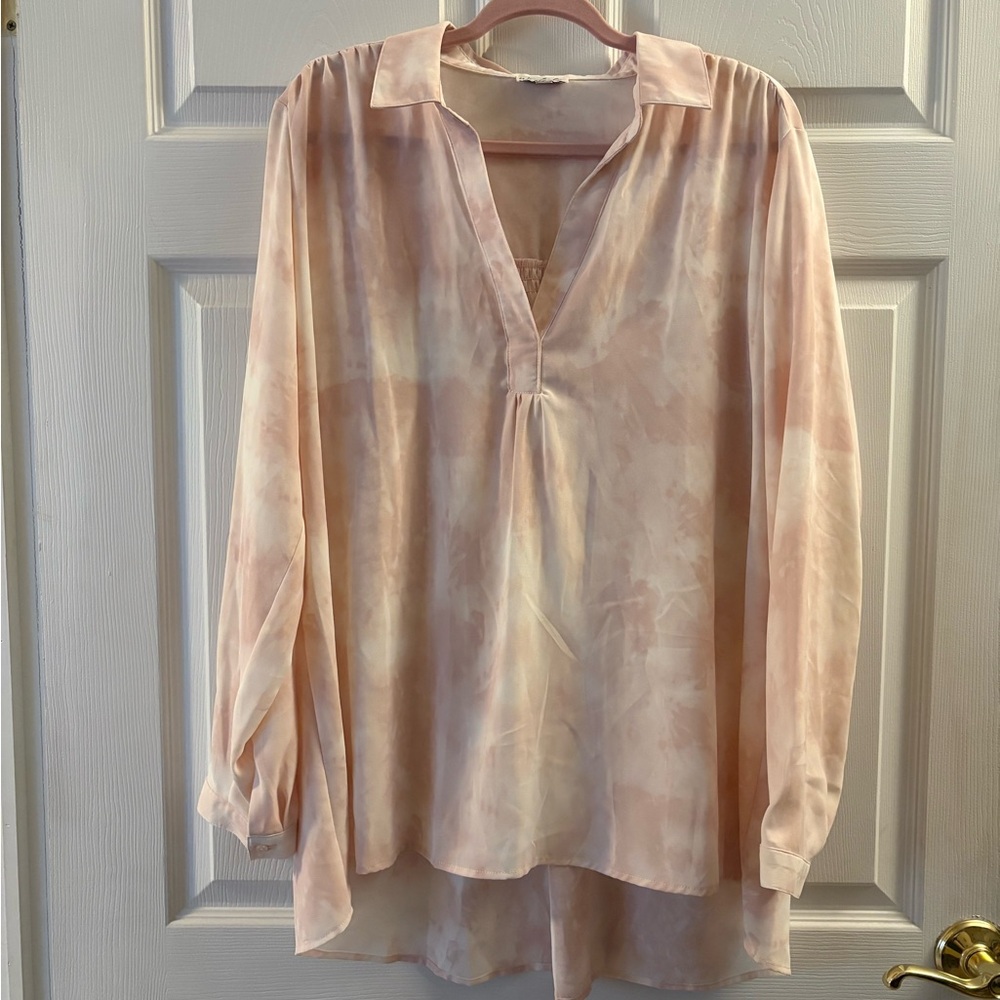 Wonderly Pale Blush V-Neck Watercolor Tunic